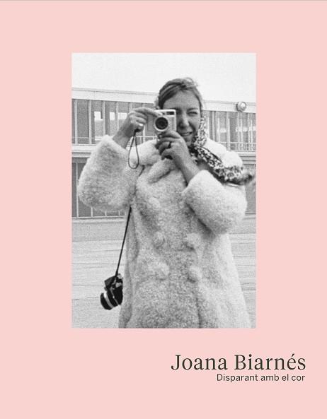 JOANA BIARNÉS. DISPARANT AMB EL COR | 9788417056094 | BIARNÉS, JOANA | Llibreria L'Illa - Llibreria Online de Mollet - Comprar llibres online